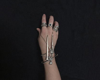 Aku No Hana Signet